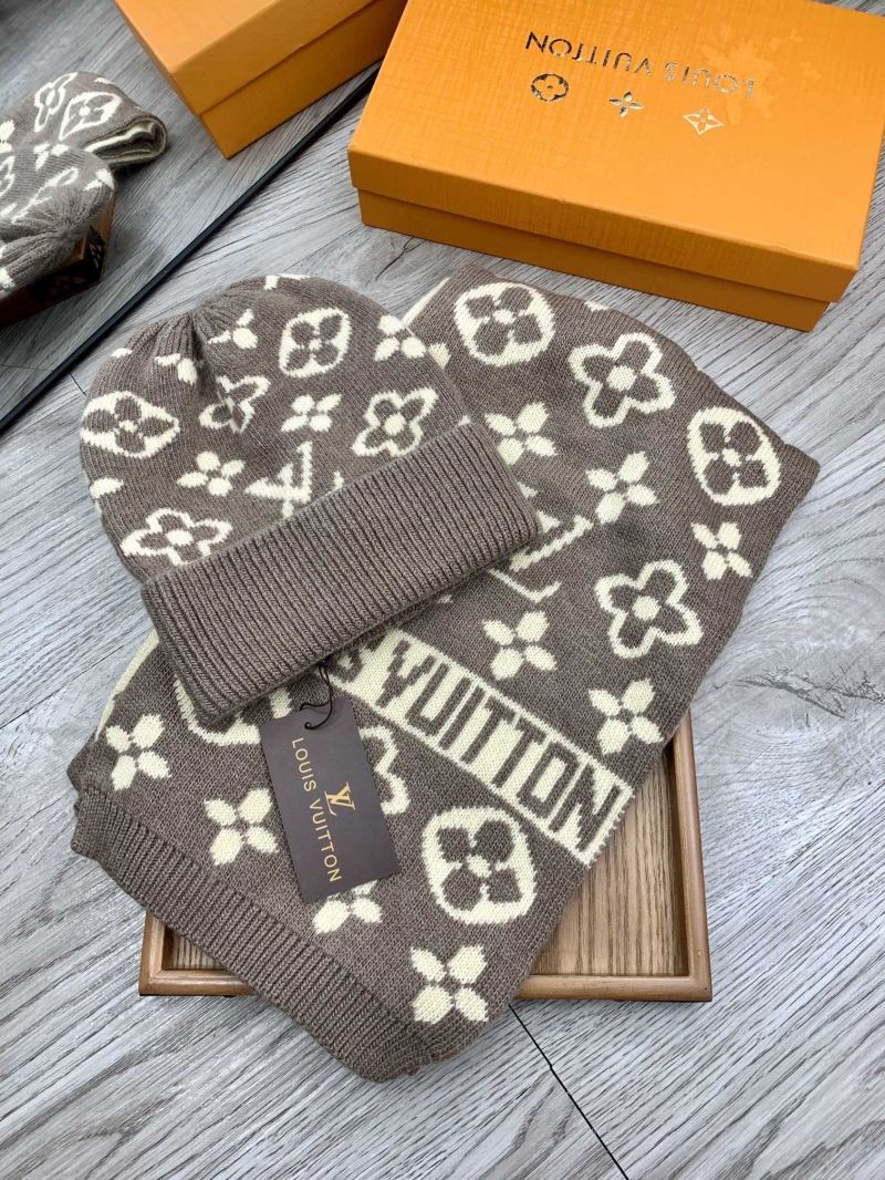 Louis Vuitton Caps Scarfs